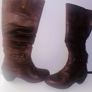 Elegant Dark Brown Women's Heeled Boots